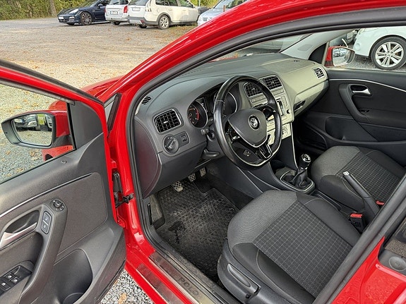 Volkswagen Polo 15 of 21
