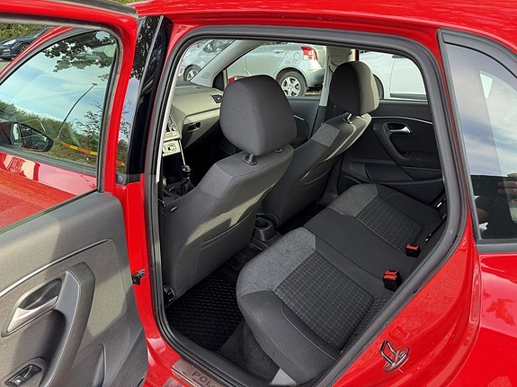 Volkswagen Polo 9 of 21