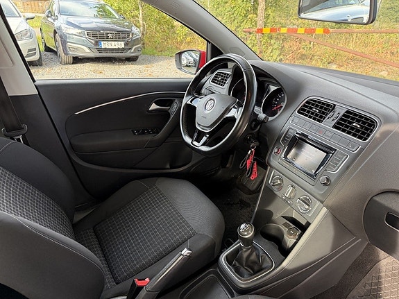 Volkswagen Polo 14 of 21