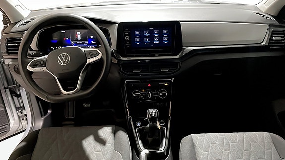 Volkswagen T-Cross 10 of 12