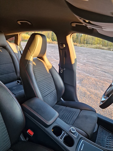 Mercedes-Benz CLA220 d 13 of 17