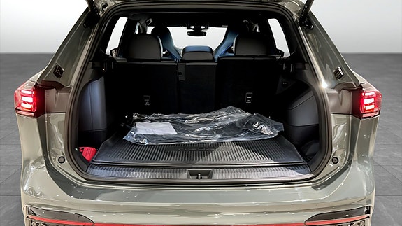 Volkswagen Tiguan 12 of 24