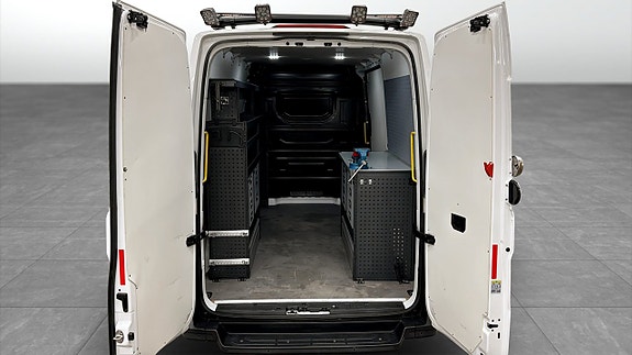 Volkswagen Crafter 12 of 18