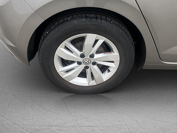 Volkswagen Polo 26 of 27