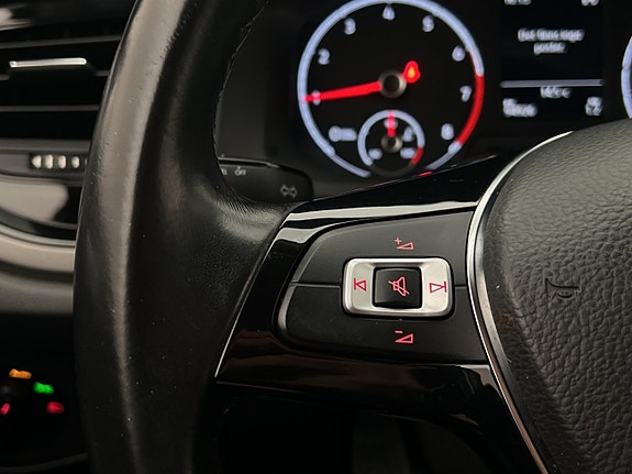 Volkswagen Polo 18 of 27