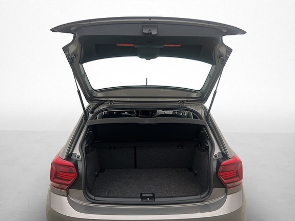 Volkswagen Polo 8 of 27
