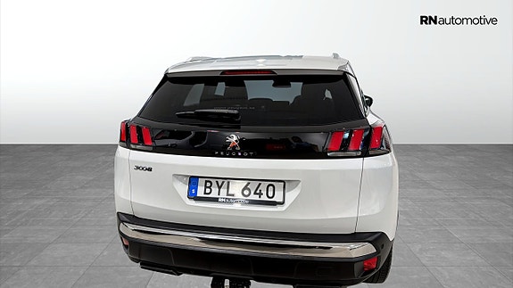 Peugeot 3008 7 of 17
