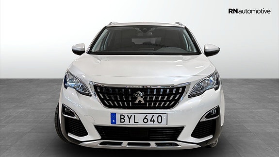 Peugeot 3008 8 of 17