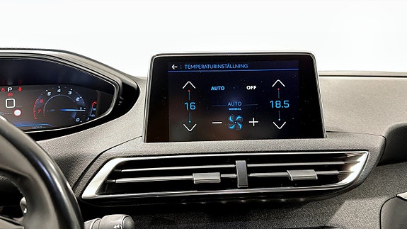 Peugeot 3008 14 of 17