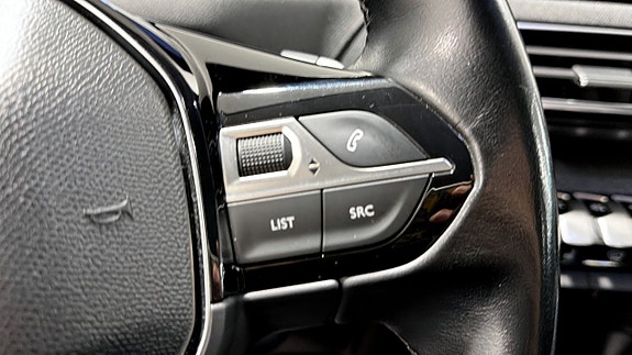 Peugeot 3008 12 of 17