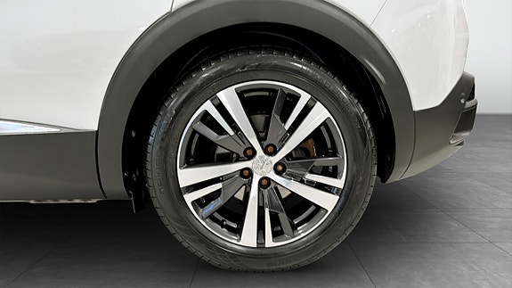 Peugeot 3008 9 of 17