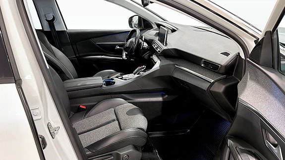 Peugeot 3008 16 of 17