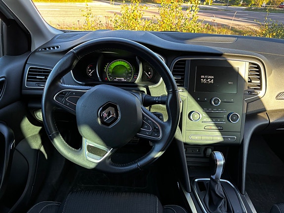 Renault Megane 5 of 11