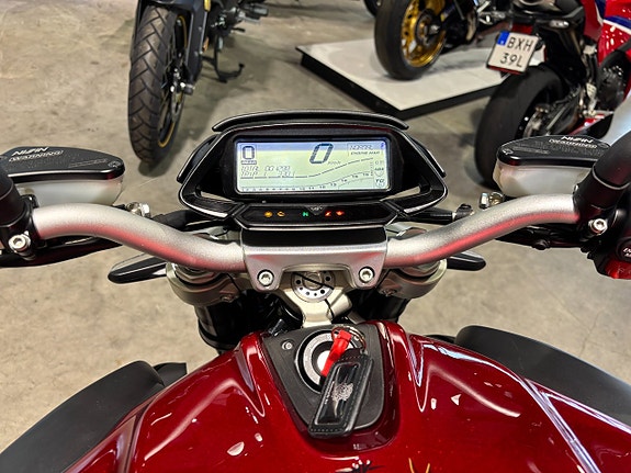 MV Agusta Brutale 800 #Endast 130 mil# 13 of 14