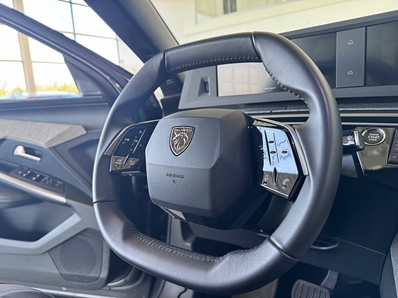 Peugeot 3008 11 of 16