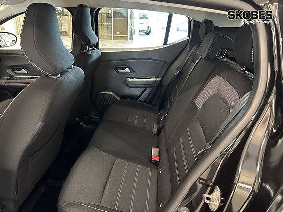 Dacia Sandero Stepway 8 of 16