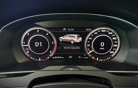 Volkswagen Passat Alltrack 16 of 26