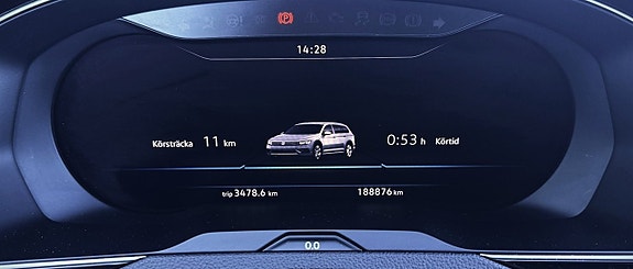 Volkswagen Passat Alltrack 17 of 26