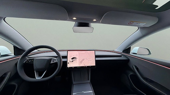 Tesla Model 3 8 of 14