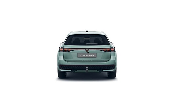Volkswagen Passat 5 of 11