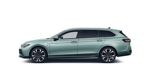 Volkswagen Passat 2 of 11