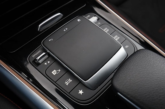 Mercedes-Benz GLA250+ 28 of 30