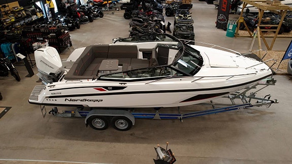 NORDKAPP 720 NOBLESSE MERCURY 250 INK TRAILER 6 of 11