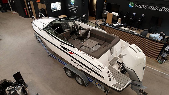 NORDKAPP 720 NOBLESSE MERCURY 250 INK TRAILER 5 of 11