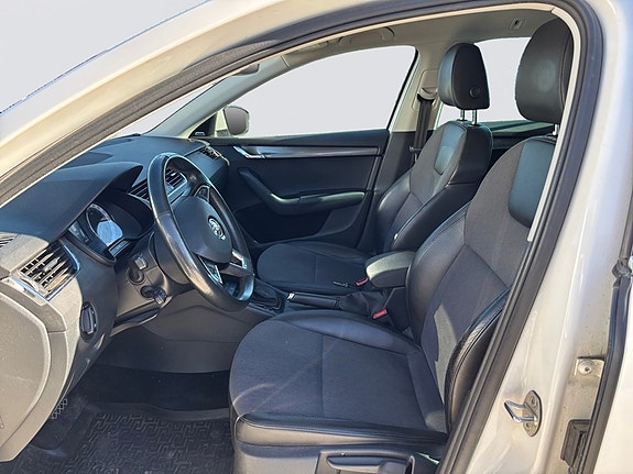 Skoda Octavia 7 of 12