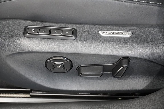Volkswagen Passat 5 of 13