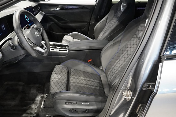 Volkswagen Passat 4 of 13