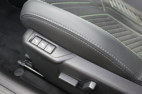 Peugeot 2008 11 of 19