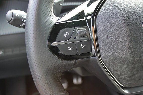 Peugeot 2008 13 of 19