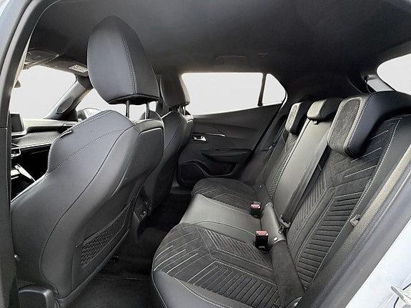 Peugeot 2008 10 of 19