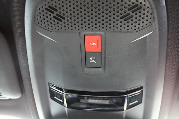 Peugeot 2008 16 of 19