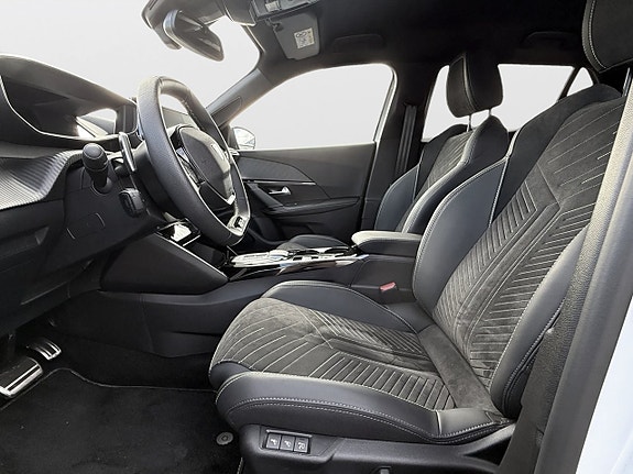 Peugeot 2008 9 of 19