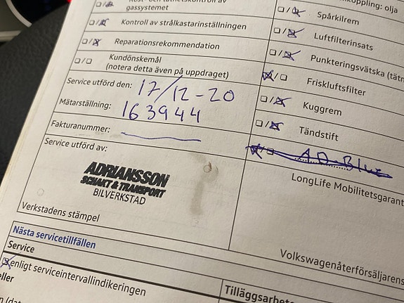 Volkswagen Passat 23 of 30