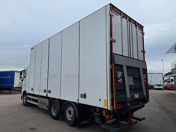 Volvo Vehicle Rigid 6x2-2 box full side opening 5 of 20