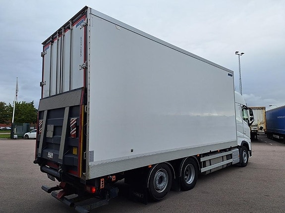 Volvo Vehicle Rigid 6x2-2 box full side opening 8 of 20