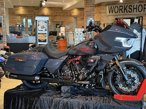 Harley-Davidson CVO Road Glide ST