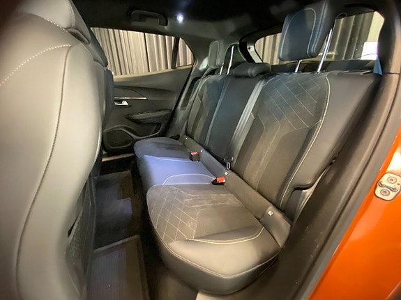 Peugeot 2008 8 of 30