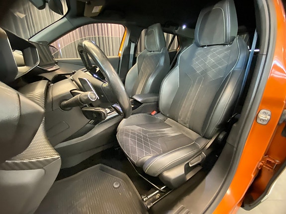 Peugeot 2008 7 of 30