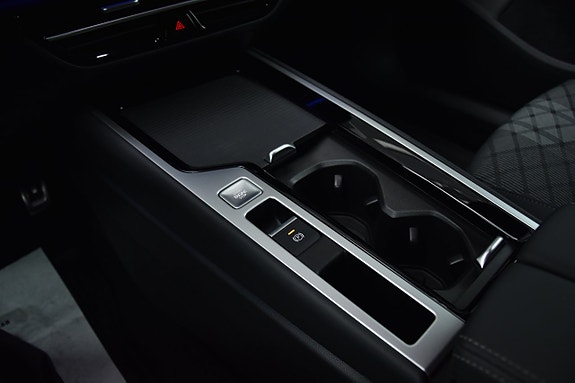 Volkswagen Passat 17 of 30