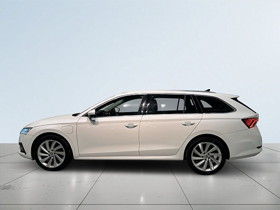 Skoda Octavia 4 of 19