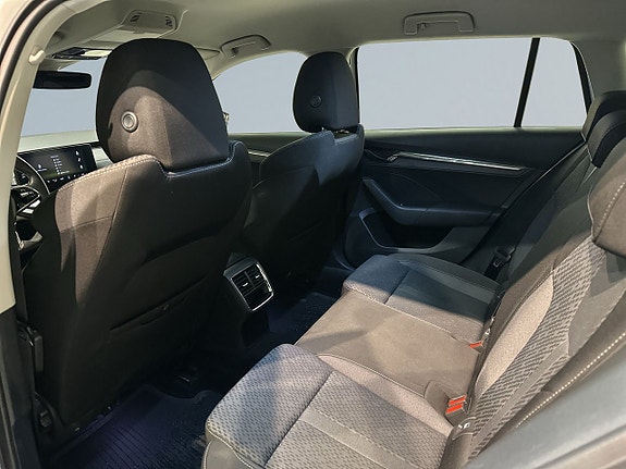 Skoda Octavia 13 of 19