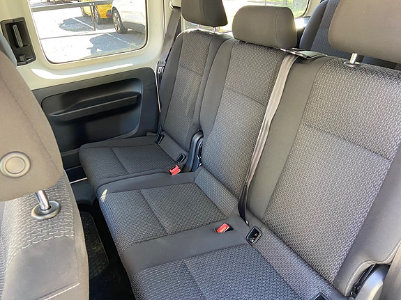 Volkswagen Caddy Maxi 9 of 9