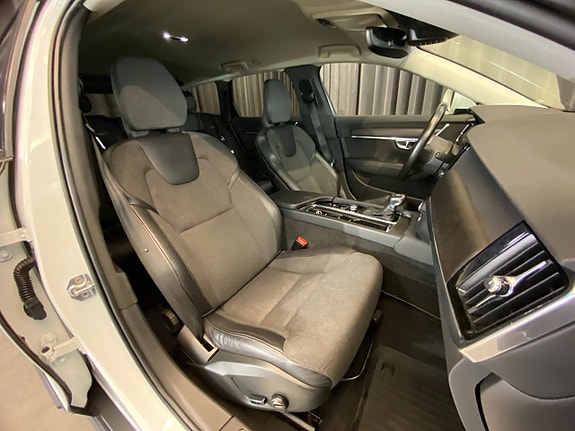 Volvo V90 Cross Country 9 of 30