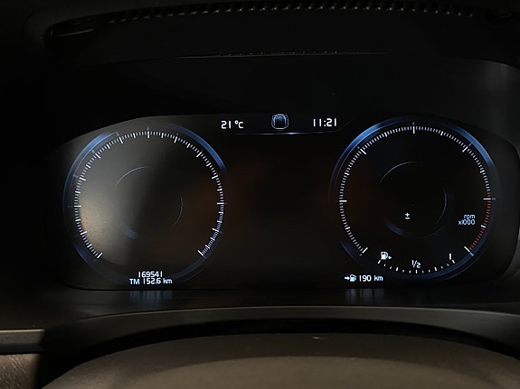 Volvo V90 Cross Country 21 of 30