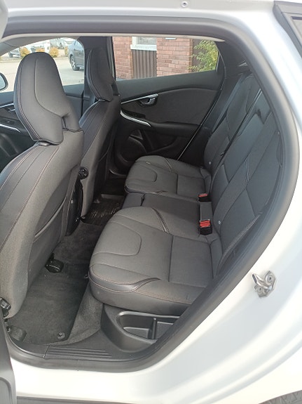Volvo V40 Cross Country 6 of 7