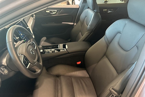 Volvo V60 23 of 30